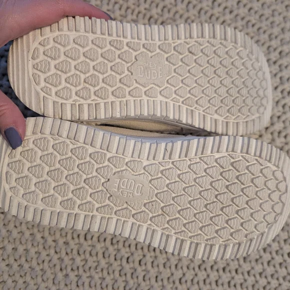 Women's Hey Dude Camden Suede Cozy Sherpa Boots With Laces, Size 8, Cream Color - Picture 4 of 4